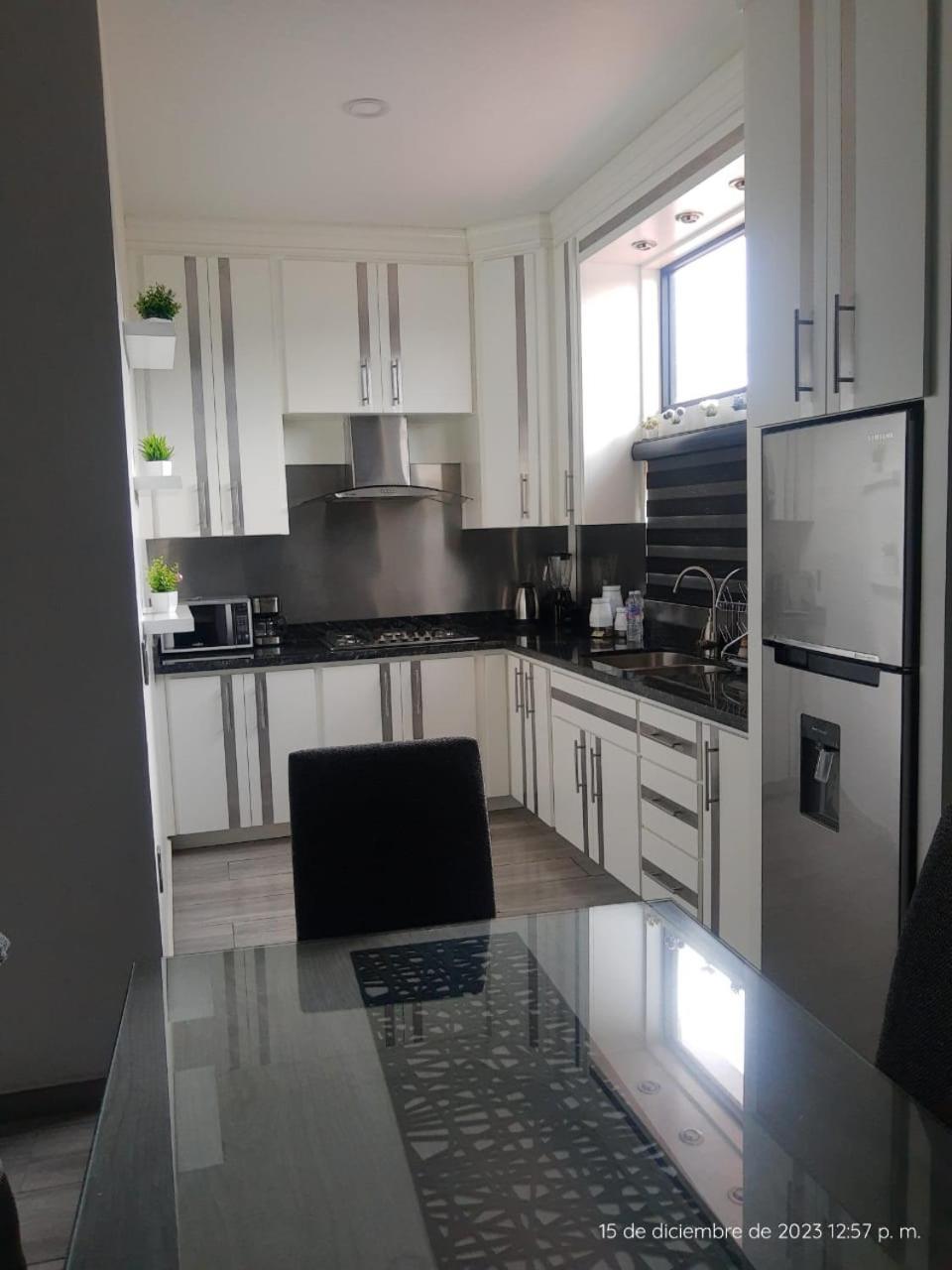 דירות מסמיטלה Departamento Glorieta מראה חיצוני תמונה